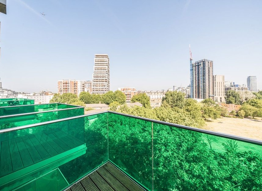 Properties for sale in Plough Road - SW11 2DE view2