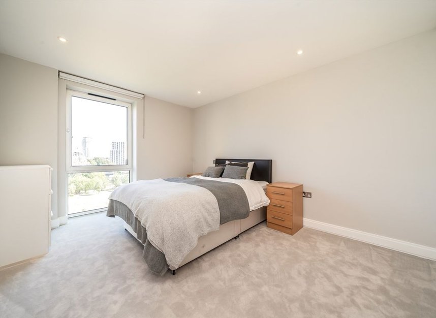 Properties for sale in Plough Road - SW11 2DE view4