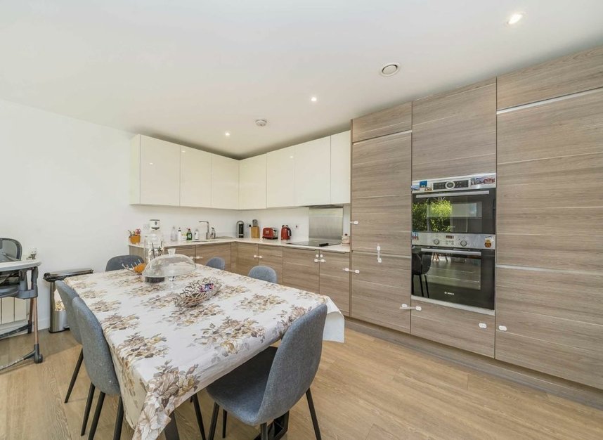 Properties sold in Plough Way - SE16 7FA view2