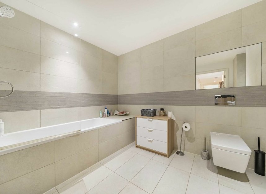 Properties sold in Plough Way - SE16 7FA view7
