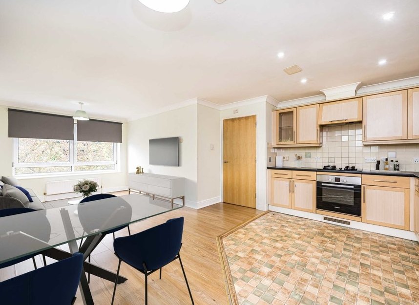 Flat for sale in Pollard Road, Morden, SM4 (Ref 221581) Dexters