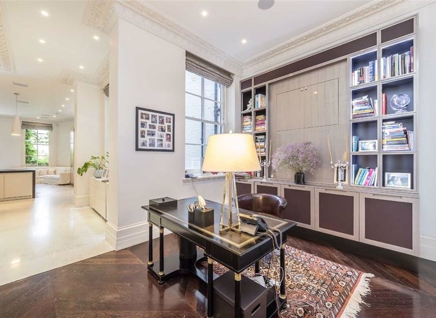 Properties for sale in Pont Street - SW1X 0AE view9
