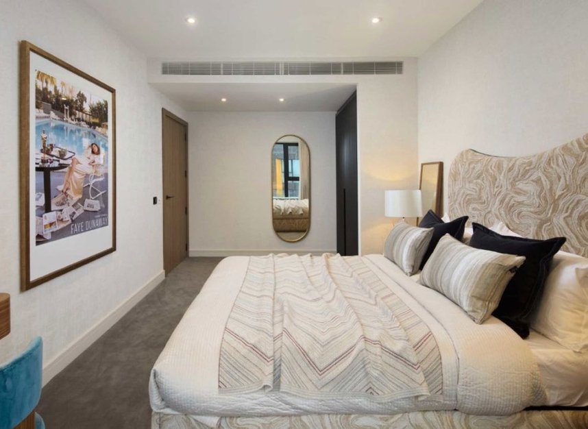 Properties for sale in Ponton Road - SW11 7BA view5