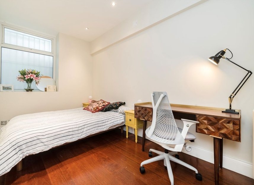 Properties for sale in Porchester Square - W2 6AW view7