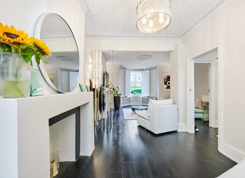 House semidetached for sale in Pretoria Avenue, London, E17 (Ref