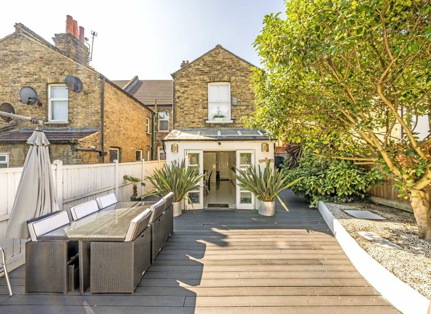 House semidetached for sale in Pretoria Avenue, London, E17 (Ref