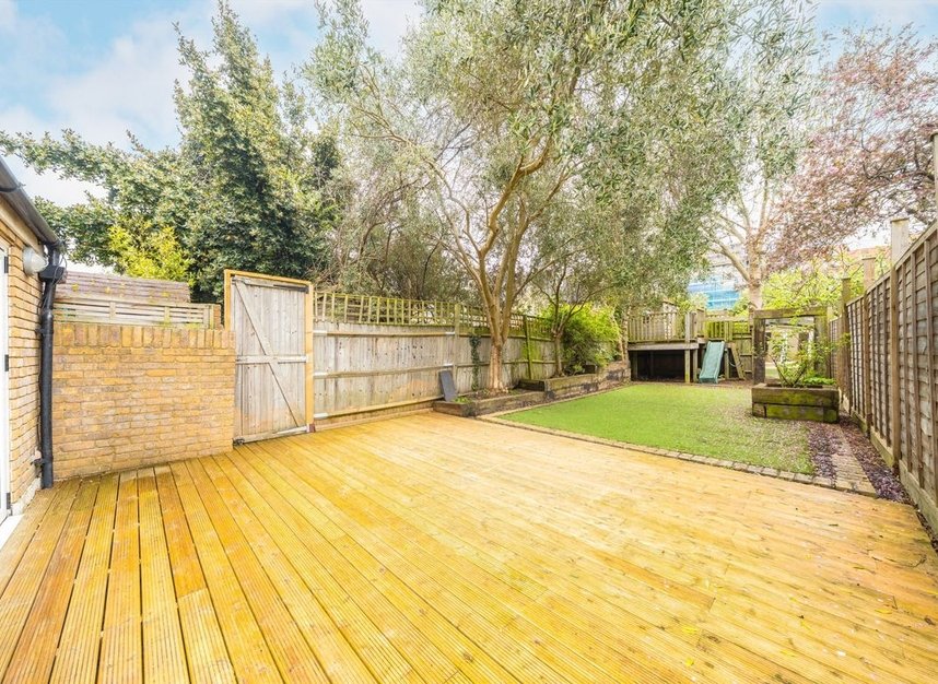 House - terraced for sale in Princes Road, London, SW19 (Ref