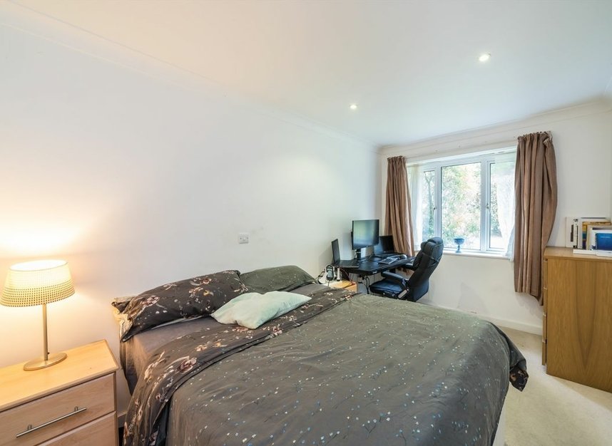 Properties sold in Princes Way - SW19 6HT view4
