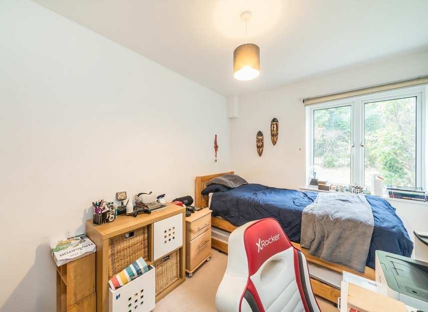 Properties sold in Princes Way - SW19 6HT view5