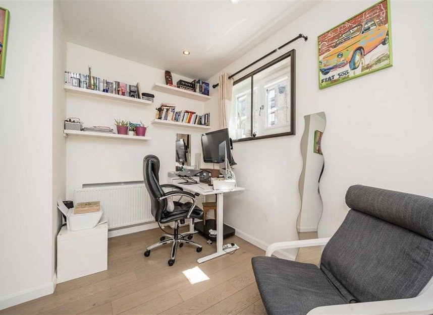 Properties for sale in Prospect Place - E1W 3TJ view7