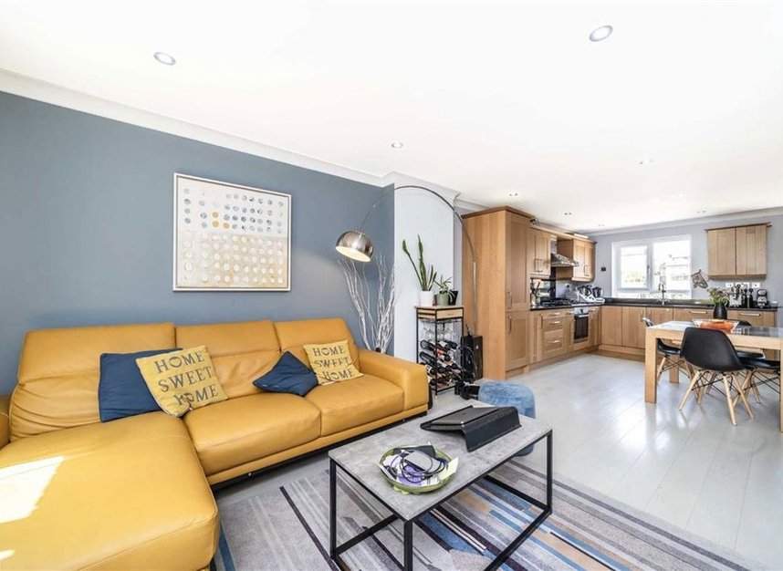 Properties for sale in Prospect Place - E1W 3TJ view3