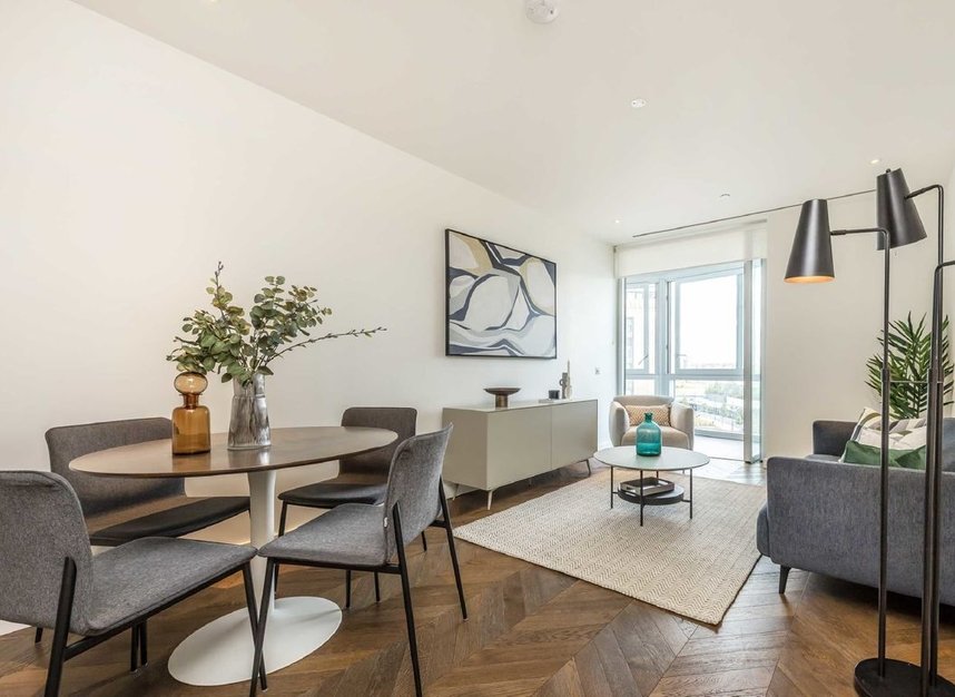 Properties for sale in Prospect Way - SW11 8DL view1