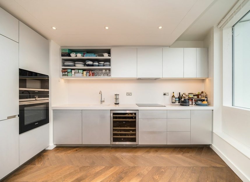 Properties for sale in Prospect Way - SW11 8DJ view2