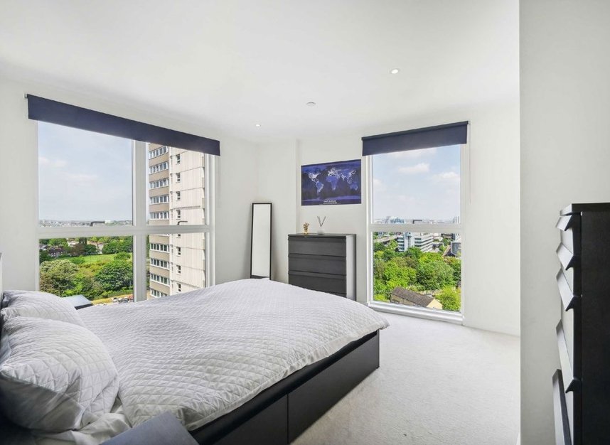 Properties for sale in Pump House Crescent - TW8 0FZ view4