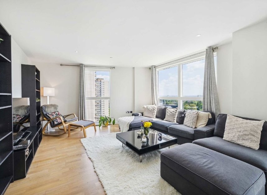 Properties for sale in Pump House Crescent - TW8 0FZ view2