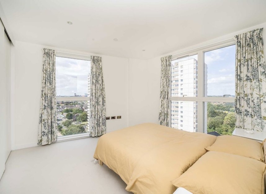 Properties for sale in Pump House Crescent - TW8 0FZ view5