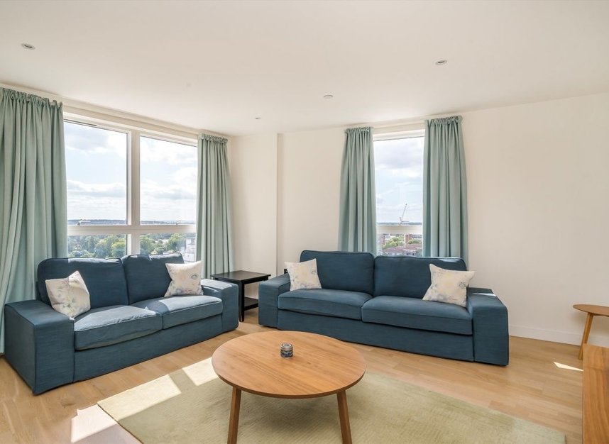 Properties for sale in Pump House Crescent - TW8 0FZ view2