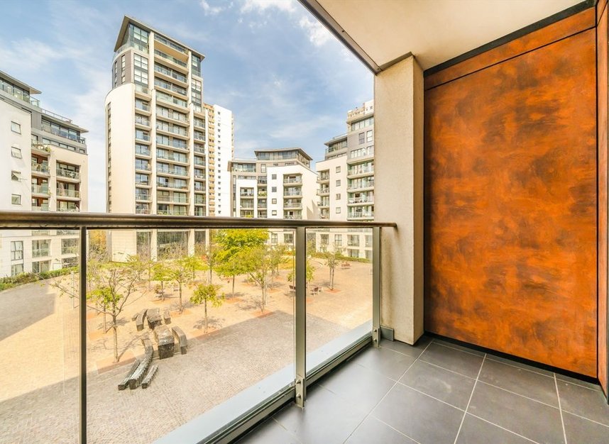 Properties for sale in Pump House Crescent - TW8 0FW view6