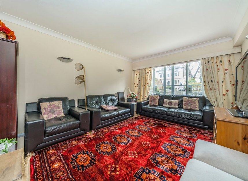 Properties for sale in Putney Hill - SW15 6AQ view3