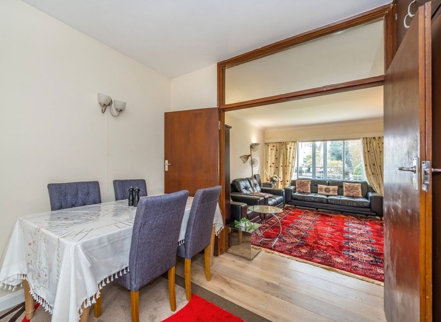 Properties for sale in Putney Hill - SW15 6AQ view4