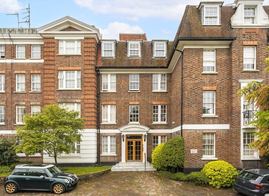 Properties for sale in Putney Hill - SW15 6QY view1