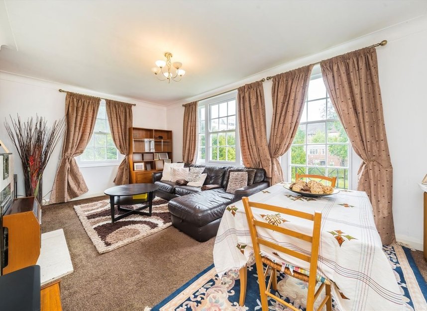 Properties for sale in Putney Hill - SW15 6QY view2