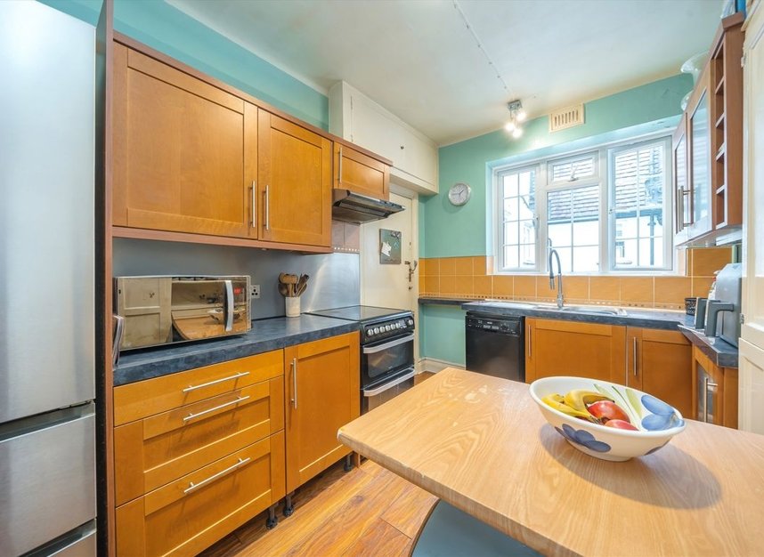 Properties for sale in Putney Hill - SW15 6QY view3