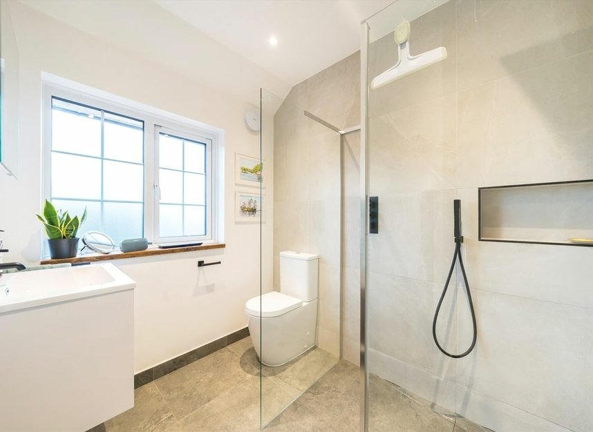 Properties for sale in Putney Park Lane - SW15 5HT view9