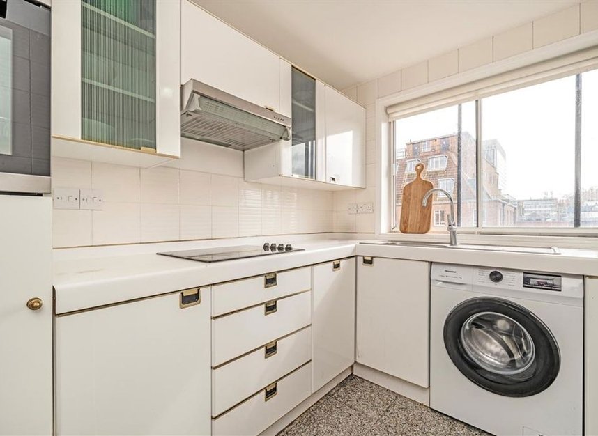 Properties for sale in Queen Anne Street - W1G 9HN view3