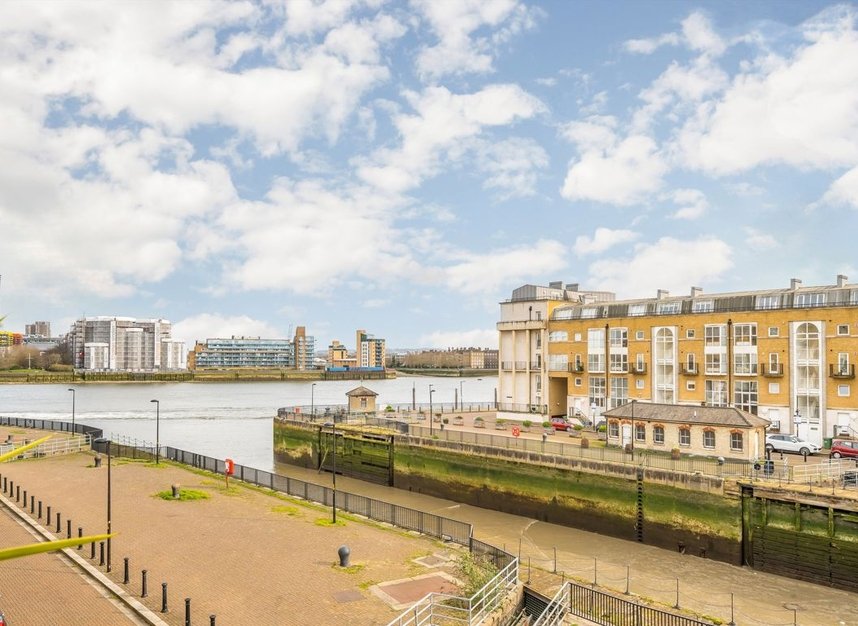 Properties for sale in Queen Of Denmark Court - SE16 7TB view8