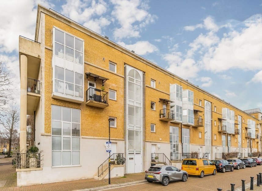 Properties for sale in Queen Of Denmark Court - SE16 7TB view10