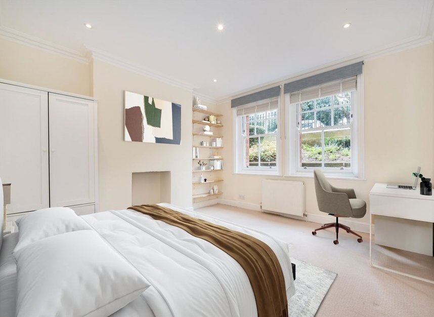 Properties for sale in Queen's Club Gardens - W14 9TB view5