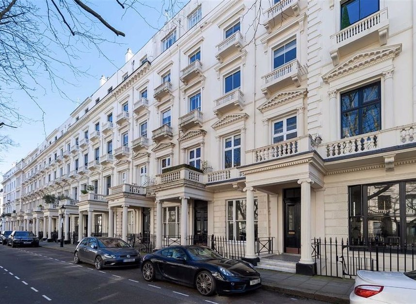 Flat for sale in Queens Gardens, London, W2 | Dexters