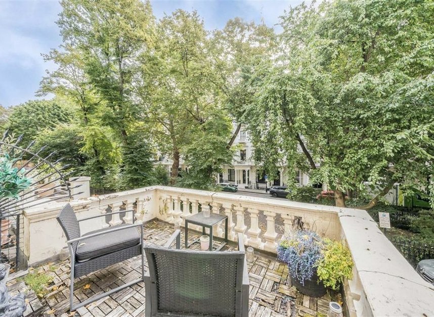 Properties for sale in Queens Gardens - W2 3BA view6