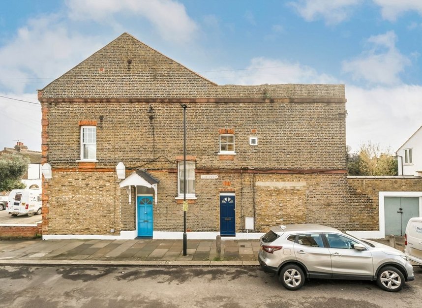 Properties sold in Queens Road - N11 2QQ view1