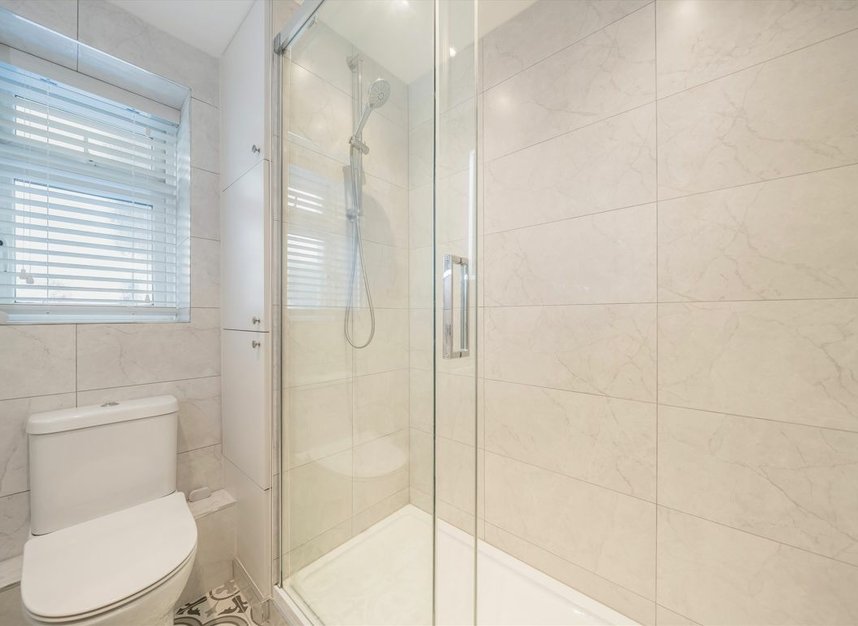 Properties for sale in Queens Road - SW19 8NY view6