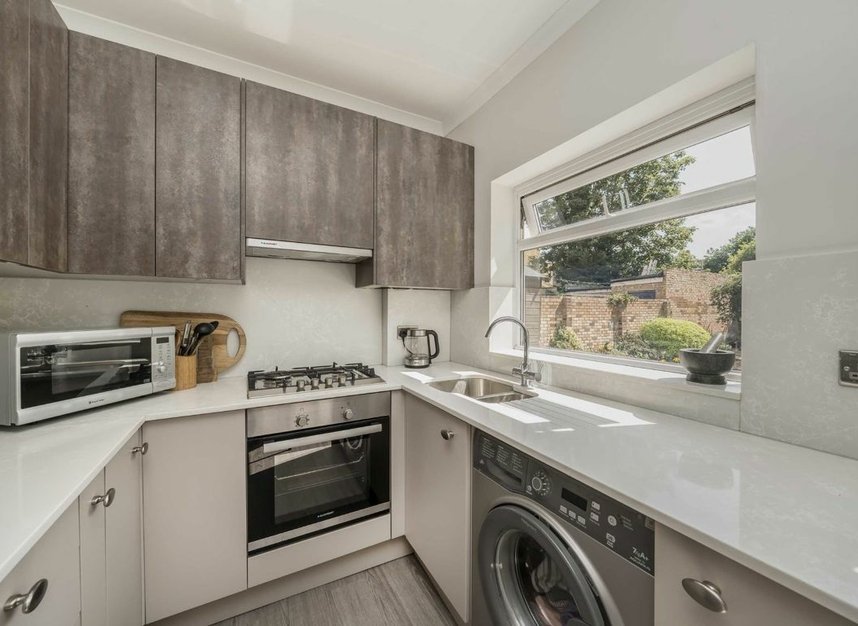 Properties for sale in Queens Road - SW19 8NY view4