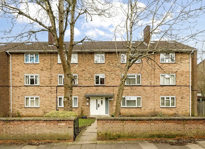 Properties for sale in Queens Walk - W5 1TN view7