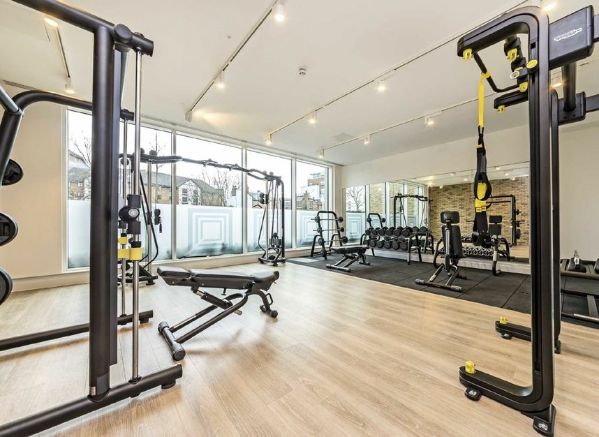Properties sold in Queenshurst Square - KT2 5FY view6