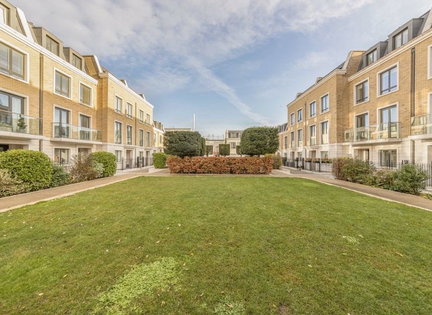 Properties for sale in Rainsborough Square - SW6 1DQ view11