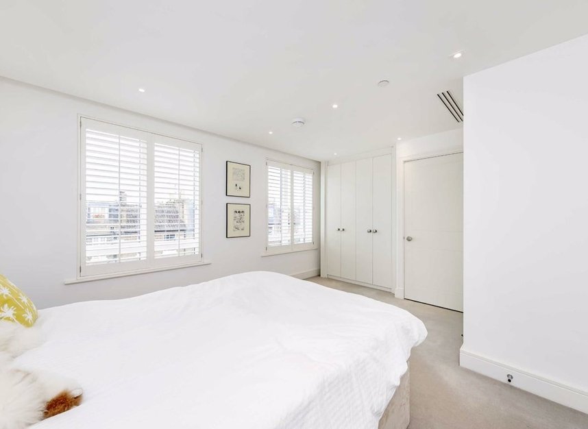Properties for sale in Rainsborough Square - SW6 1DQ view5