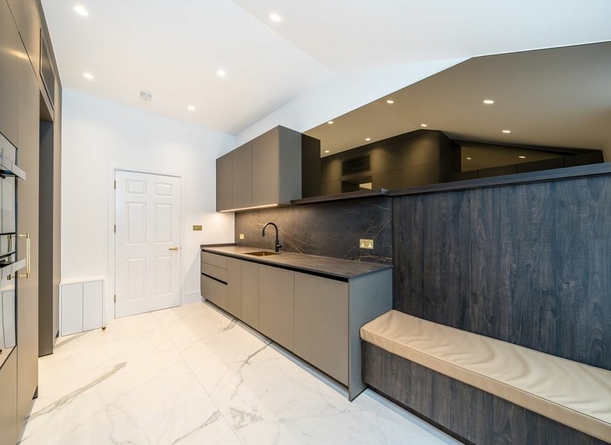 Properties for sale in Randolph Avenue - W9 1BJ view11