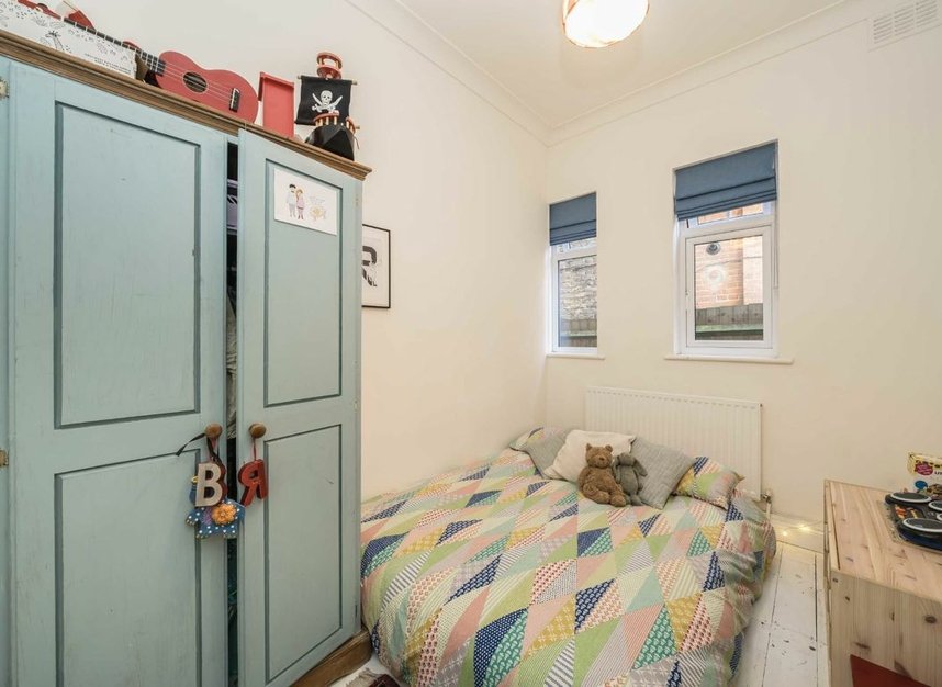 Properties for sale in Ravensbourne Park - SE6 4XZ view7