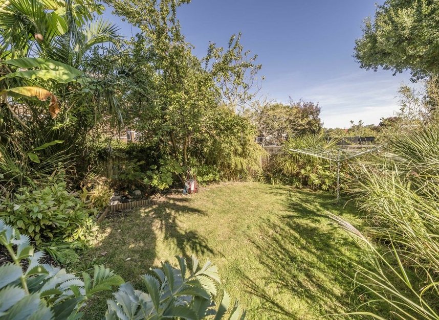 Properties for sale in Ravensbourne Park - SE6 4XZ view6