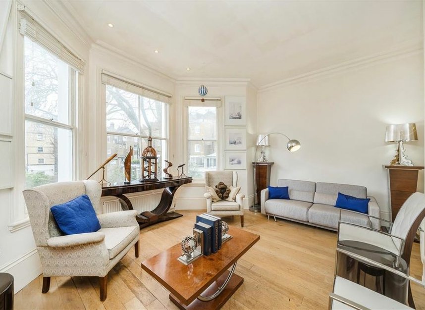 Properties for sale in Redcliffe Gardens - SW10 9HA view6