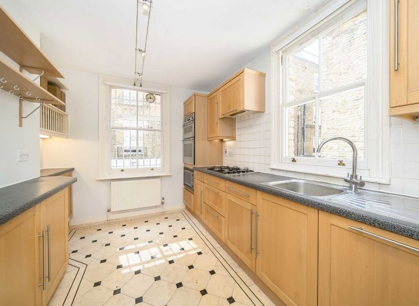 Properties for sale in Redesdale Street - SW3 4BL view4