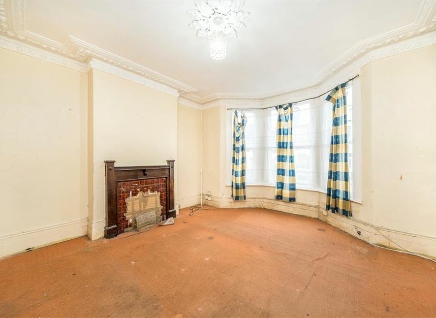 Properties for sale in Reservoir Road - SE4 2NU view2