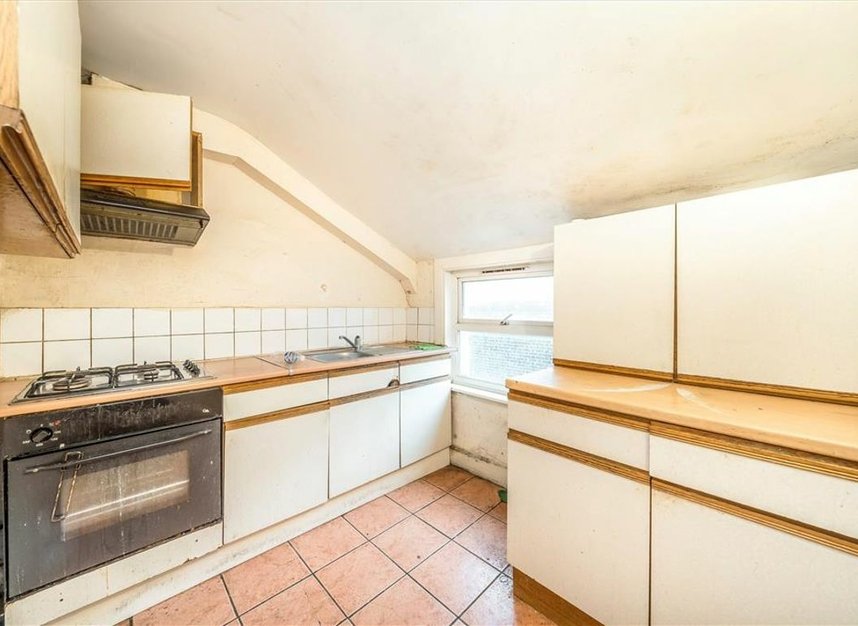 Properties for sale in Reservoir Road - SE4 2NU view10