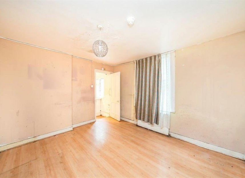Properties for sale in Reservoir Road - SE4 2NU view4