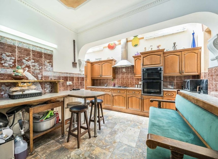 Properties for sale in Ribblesdale Road - SW16 6SF view2